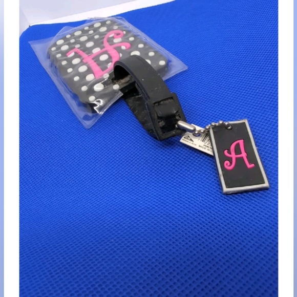 Luggage Tag Initial It Brand "A" Rubber New with Tags - Picture 3 of 4